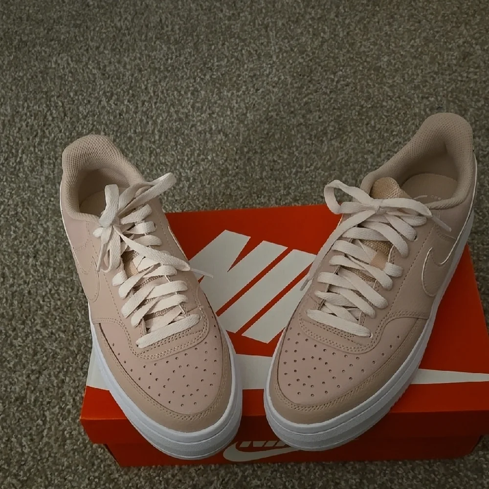 Nike Women's Cream Sneakers - Picture 1 of 10
